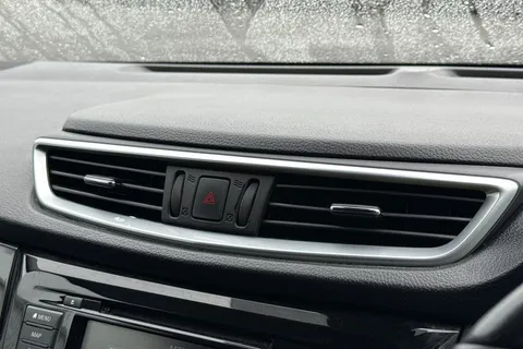 YE70OCZ Nissan Qashqai 1.3 DIG-T Acenta Premium DCT Auto Euro 6 (s/s) 5dr Thumbnail #40