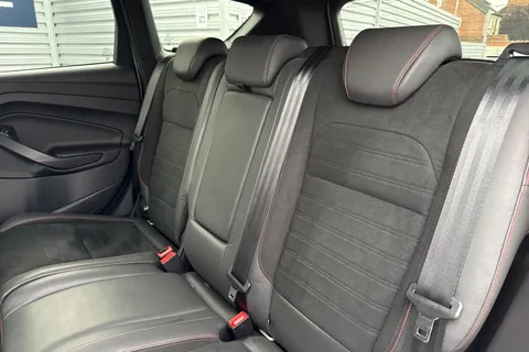 MX69HPL Ford Kuga 2.0 TDCi EcoBlue ST-Line Euro 6 (s/s) 5dr Thumbnail #15