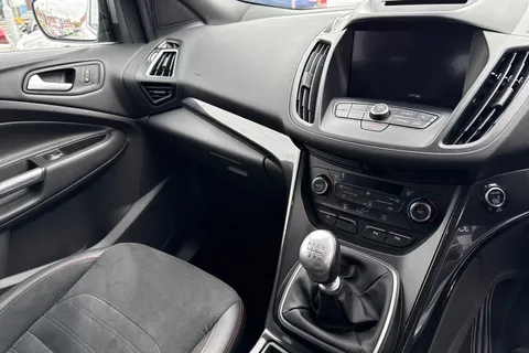 MX69HPL Ford Kuga 2.0 TDCi EcoBlue ST-Line Euro 6 (s/s) 5dr Thumbnail #16