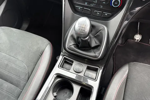 MX69HPL Ford Kuga 2.0 TDCi EcoBlue ST-Line Euro 6 (s/s) 5dr Thumbnail #21