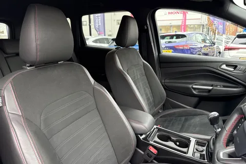 MX69HPL Ford Kuga 2.0 TDCi EcoBlue ST-Line Euro 6 (s/s) 5dr Thumbnail #22