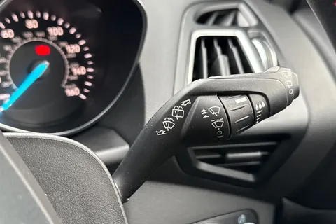 MX69HPL Ford Kuga 2.0 TDCi EcoBlue ST-Line Euro 6 (s/s) 5dr Thumbnail #39