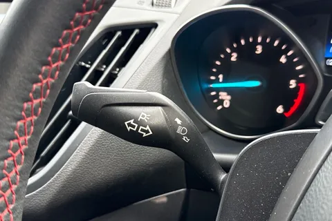 MX69HPL Ford Kuga 2.0 TDCi EcoBlue ST-Line Euro 6 (s/s) 5dr Thumbnail #41