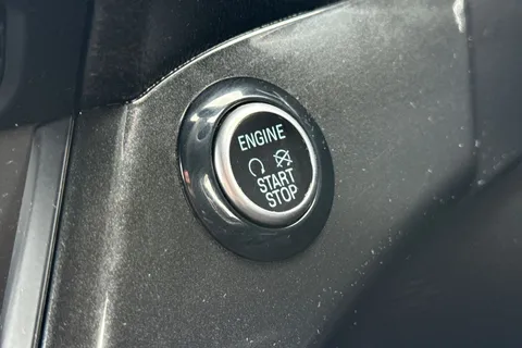 MX69HPL Ford Kuga 2.0 TDCi EcoBlue ST-Line Euro 6 (s/s) 5dr Thumbnail #43