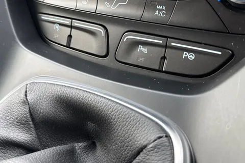 MX69HPL Ford Kuga 2.0 TDCi EcoBlue ST-Line Euro 6 (s/s) 5dr Thumbnail #51