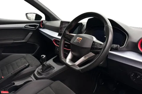 DH23LHJ SEAT Ibiza 1.0 TSI FR Sport Euro 6 (s/s) 5dr Thumbnail #15