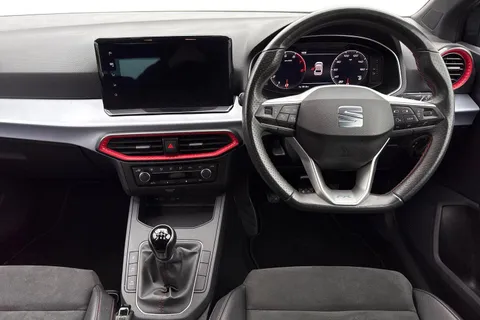 DH23LHJ SEAT Ibiza 1.0 TSI FR Sport Euro 6 (s/s) 5dr Thumbnail #19