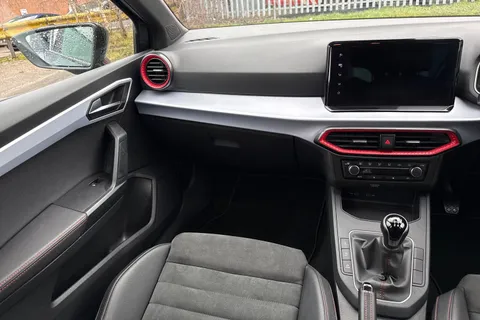 DH23LHJ SEAT Ibiza 1.0 TSI FR Sport Euro 6 (s/s) 5dr Thumbnail #21