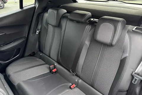 SG72LCF PEUGEOT e-2008 50kWh GT Auto 5dr (7kW Charger) Thumbnail #19