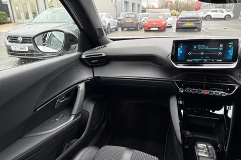 SG72LCF PEUGEOT e-2008 50kWh GT Auto 5dr (7kW Charger) Thumbnail #20