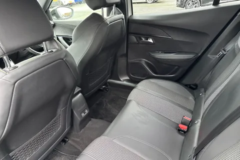 SG72LCF PEUGEOT e-2008 50kWh GT Auto 5dr (7kW Charger) Thumbnail #37