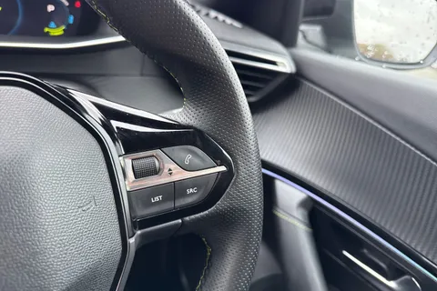 SG72LCF PEUGEOT e-2008 50kWh GT Auto 5dr (7kW Charger) Thumbnail #42