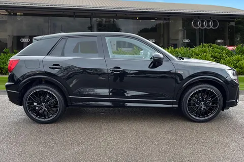  Audi Q2 1.5 TFSI CoD 35 Black Edition S Tronic Euro 6 (s/s) 5dr Thumbnail #4