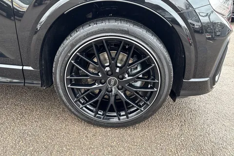  Audi Q2 1.5 TFSI CoD 35 Black Edition S Tronic Euro 6 (s/s) 5dr Thumbnail #10
