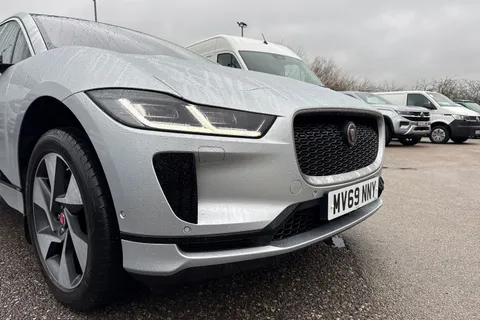 17 of 62 for Jaguar I-Pace 400 90kWh SE SUV 5dr Electric Auto 4WD (400 ps)