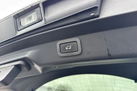 28 of 62 for Jaguar I-Pace 400 90kWh SE SUV 5dr Electric Auto 4WD (400 ps)