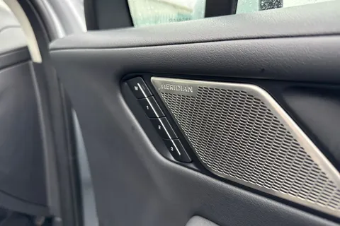 42 of 62 for Jaguar I-Pace 400 90kWh SE SUV 5dr Electric Auto 4WD (400 ps)