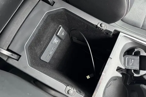 46 of 62 for Jaguar I-Pace 400 90kWh SE SUV 5dr Electric Auto 4WD (400 ps)