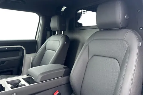 DX75NKF Land Rover Defender 90 3.0 D250 Hard Top S Thumbnail #5