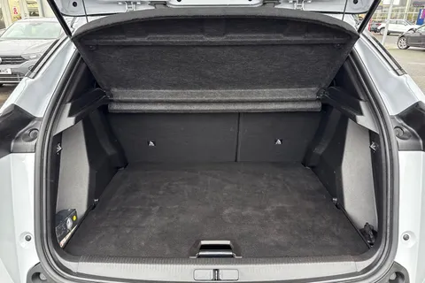 KM25UUP PEUGEOT 2008 1.2 HYBRID GT e-DSC6 Euro 6 (s/s) 5dr Thumbnail #7