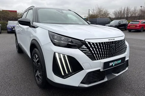 KM25UUP PEUGEOT 2008 1.2 HYBRID GT e-DSC6 Euro 6 (s/s) 5dr Thumbnail #9