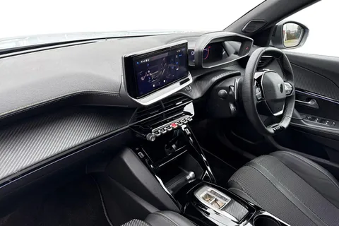 KM25UUP PEUGEOT 2008 1.2 HYBRID GT e-DSC6 Euro 6 (s/s) 5dr Thumbnail #15