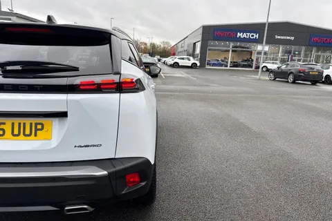 KM25UUP PEUGEOT 2008 1.2 HYBRID GT e-DSC6 Euro 6 (s/s) 5dr Thumbnail #33