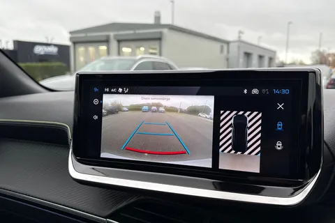 KM25UUP PEUGEOT 2008 1.2 HYBRID GT e-DSC6 Euro 6 (s/s) 5dr Thumbnail #51