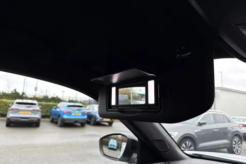 KM25UUP PEUGEOT 2008 1.2 HYBRID GT e-DSC6 Euro 6 (s/s) 5dr Thumbnail #61