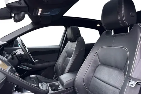 11 of 56 for Jaguar E-Pace 2.0 D180 R-Dynamic SE Auto AWD Euro 6 (s/s) 5dr