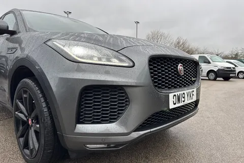 17 of 56 for Jaguar E-Pace 2.0 D180 R-Dynamic SE Auto AWD Euro 6 (s/s) 5dr