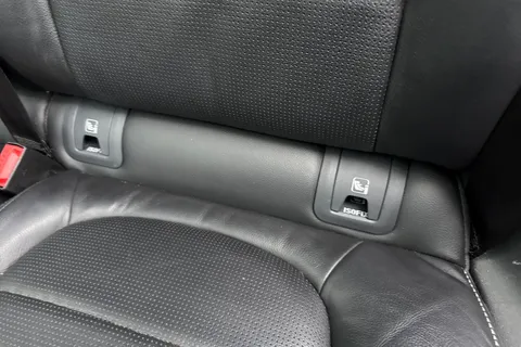 35 of 56 for Jaguar E-Pace 2.0 D180 R-Dynamic SE Auto AWD Euro 6 (s/s) 5dr