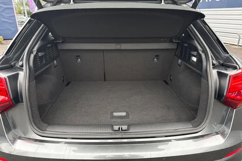 7 of 59 for Audi Q2 1.5 TFSI CoD 35 Black Edition Euro 6 (s/s) 5dr