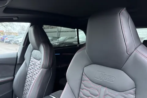 Audi RS Q8 4.0 TFSI V8 Performance Carbon Vorsprung Tiptronic quattro Euro 6 (s/s) 5dr Thumbnail #24