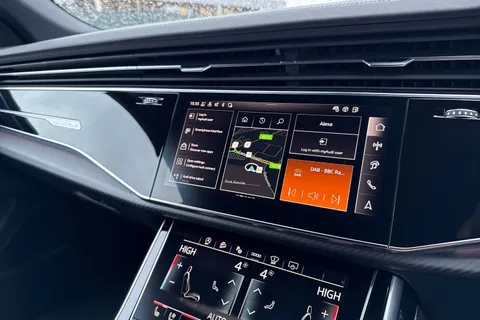 Audi RS Q8 4.0 TFSI V8 Performance Carbon Vorsprung Tiptronic quattro Euro 6 (s/s) 5dr Thumbnail #37