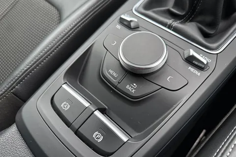 42 of 59 for Audi Q2 1.5 TFSI CoD 35 Black Edition Euro 6 (s/s) 5dr