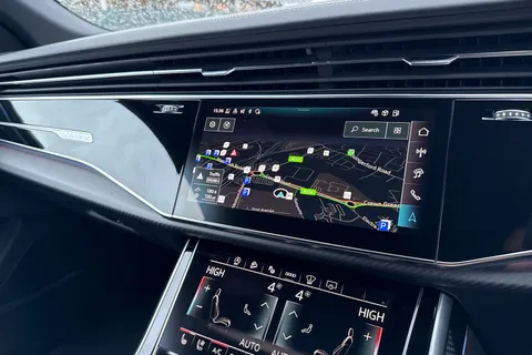 Audi RS Q8 4.0 TFSI V8 Performance Carbon Vorsprung Tiptronic quattro Euro 6 (s/s) 5dr Thumbnail #44