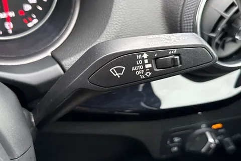 47 of 59 for Audi Q2 1.5 TFSI CoD 35 Black Edition Euro 6 (s/s) 5dr