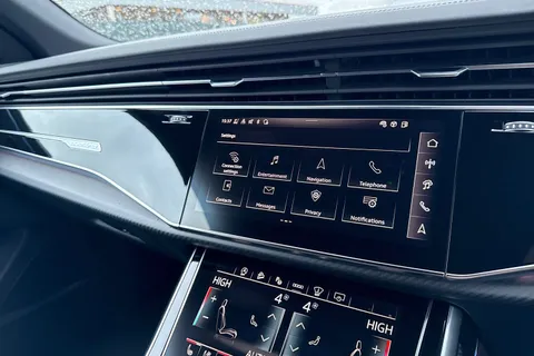 Audi RS Q8 4.0 TFSI V8 Performance Carbon Vorsprung Tiptronic quattro Euro 6 (s/s) 5dr Thumbnail #54