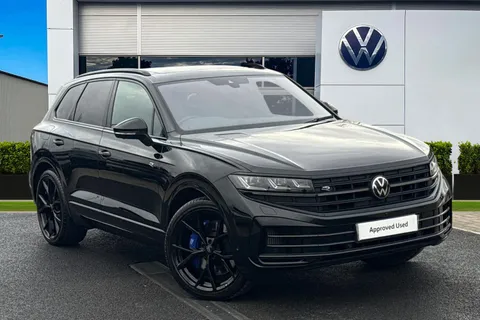 1 of 45 for Volkswagen Touareg 3.0 V6 TSI eHybrid 4Motion R 5dr Tip Auto, **TOW BAR, VAT QUALIFYING**