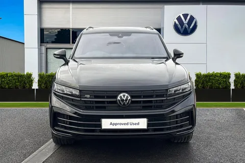 6 of 45 for Volkswagen Touareg 3.0 V6 TSI eHybrid 4Motion R 5dr Tip Auto, **TOW BAR, VAT QUALIFYING**