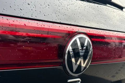 27 of 45 for Volkswagen Touareg 3.0 V6 TSI eHybrid 4Motion R 5dr Tip Auto, **TOW BAR, VAT QUALIFYING**