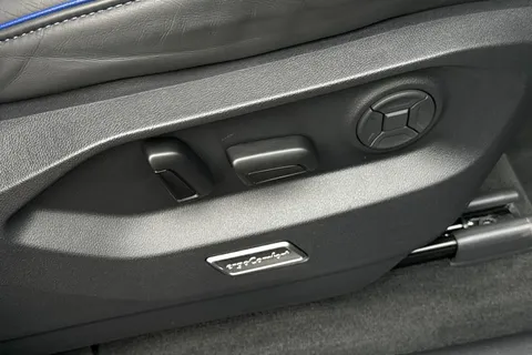 34 of 45 for Volkswagen Touareg 3.0 V6 TSI eHybrid 4Motion R 5dr Tip Auto, **TOW BAR, VAT QUALIFYING**