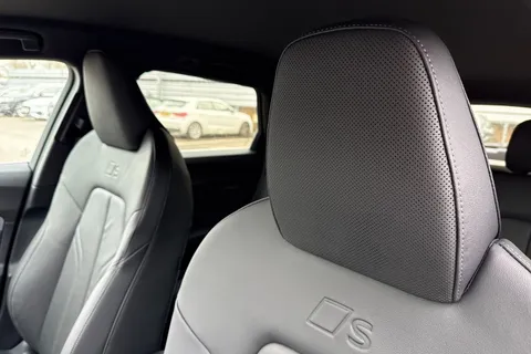  Audi A5 Avant 2.0 e-hybrid 25.9kWh S line S Tronic quattro Euro 6 (s/s) 5dr Thumbnail #21