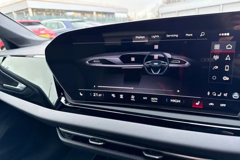  Audi A5 Avant 2.0 e-hybrid 25.9kWh S line S Tronic quattro Euro 6 (s/s) 5dr Thumbnail #39