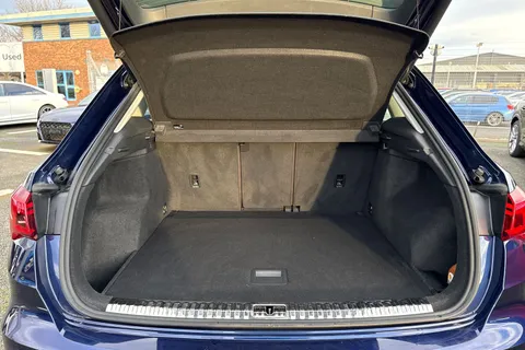 PY22RFO Audi Q3 Sport 40 TFSI quattro 190 PS S tronic Thumbnail #7