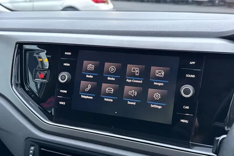 17 of 50 for Volkswagen Polo 1.0 EVO SE Euro 6 (s/s) 5dr