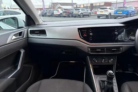 20 of 50 for Volkswagen Polo 1.0 EVO SE Euro 6 (s/s) 5dr