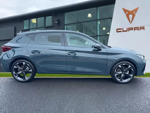 3 of 42 for CUPRA Leon 1.5 TSI 150 V1 5dr ** DELIVERY MILEAGE**