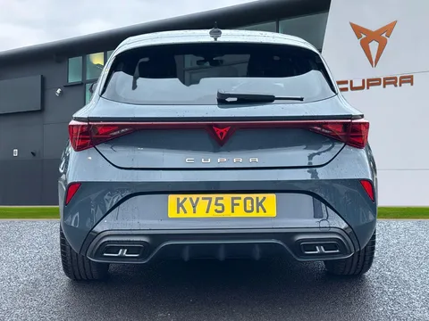 4 of 42 for CUPRA Leon 1.5 TSI 150 V1 5dr ** DELIVERY MILEAGE**